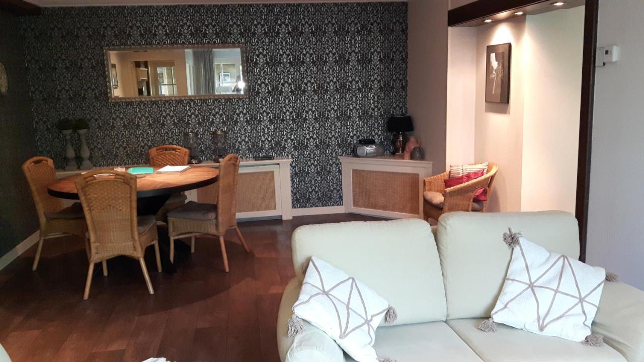Sneek Vakantiehuis Verhuur Villa Esterno foto